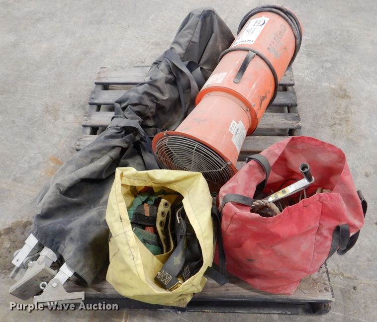 image for item DK4993 Underground safety or shoring equipment