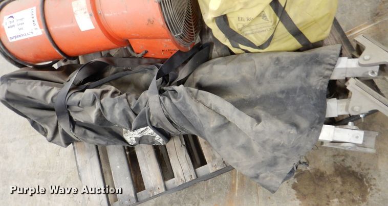 image for item DK4993 Underground safety or shoring equipment