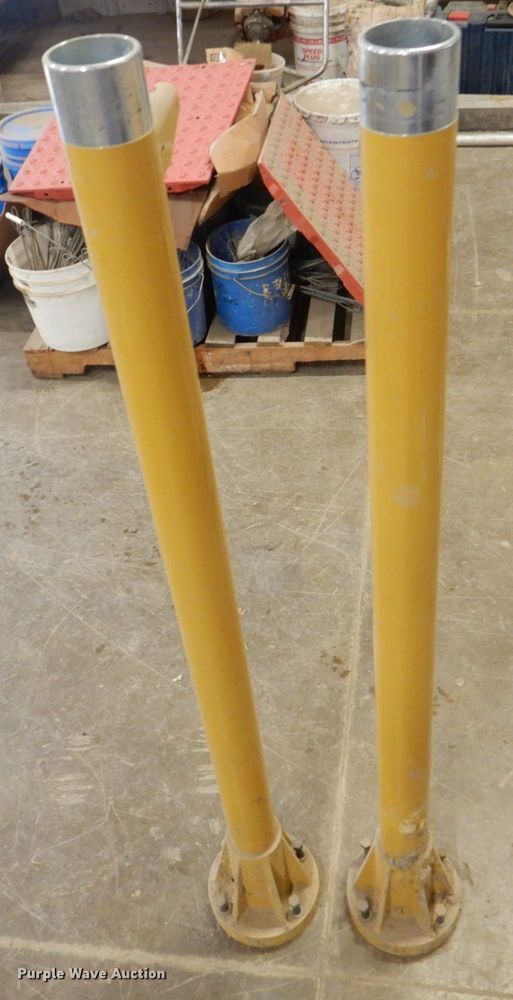 image for item DK5005 (2) Caterpillar grade control mounts