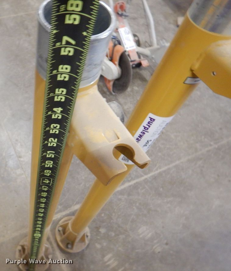 image for item DK5005 (2) Caterpillar grade control mounts