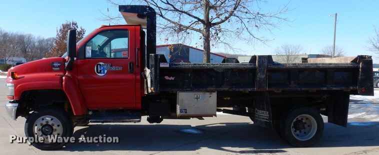 image for item DK5014 2005 GMC C5500  dump truck