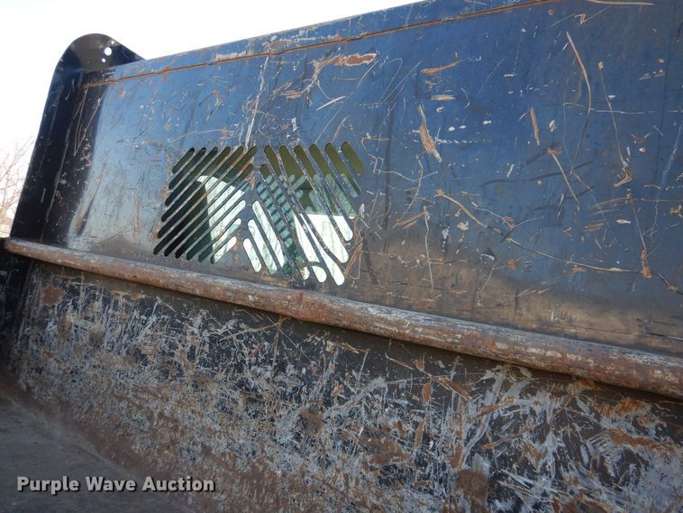 image for item DK5014 2005 GMC C5500  dump truck