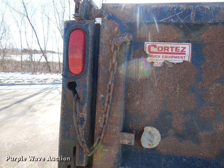 image for item DK5014 2005 GMC C5500  dump truck