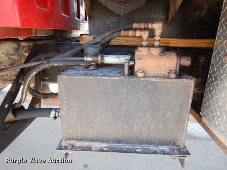 image for item DK5014 2005 GMC C5500  dump truck