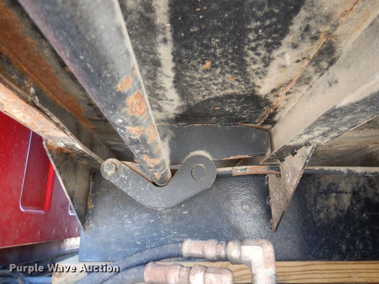 image for item DK5014 2005 GMC C5500  dump truck