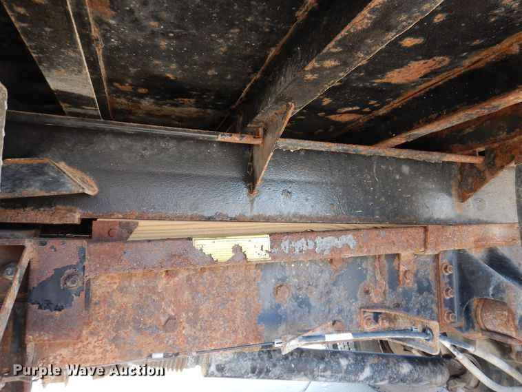 image for item DK5014 2005 GMC C5500  dump truck