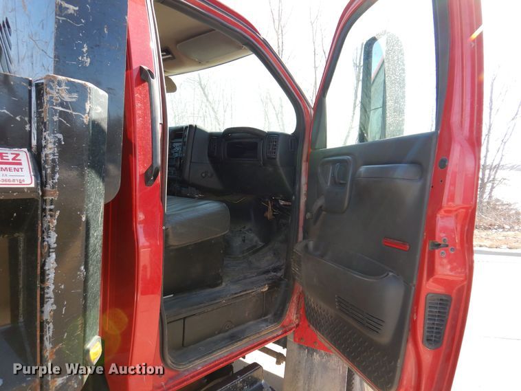 image for item DK5014 2005 GMC C5500  dump truck
