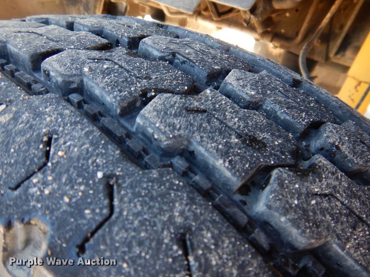 image for item DK5014 2005 GMC C5500  dump truck