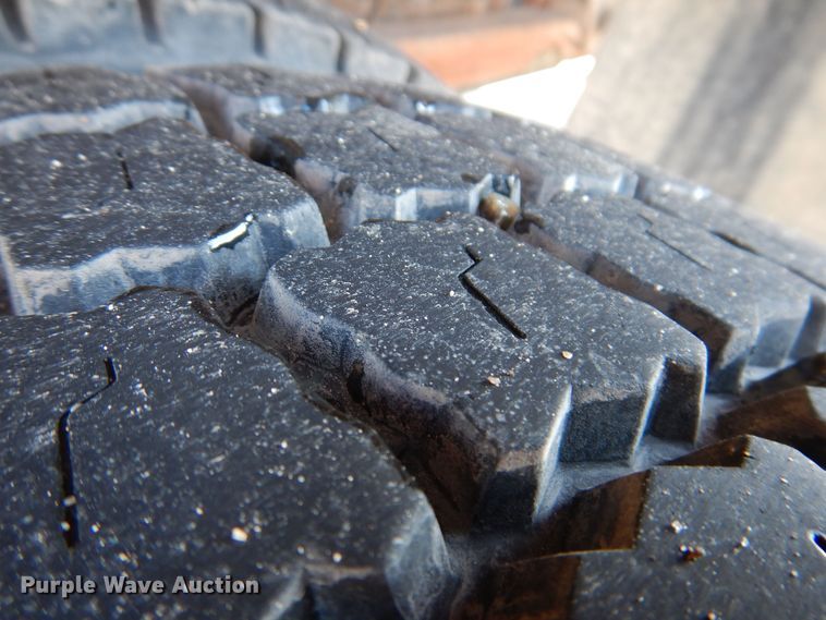 image for item DK5014 2005 GMC C5500  dump truck