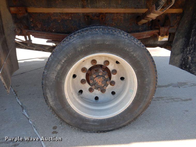 image for item DK5014 2005 GMC C5500  dump truck