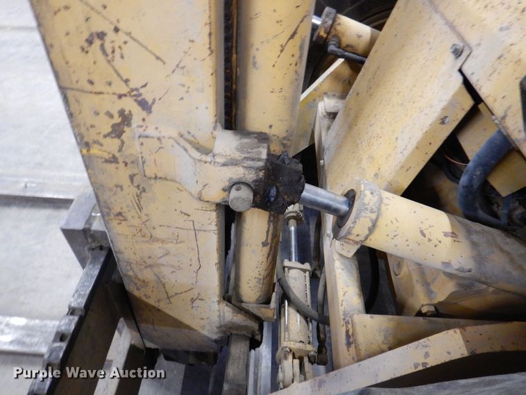 image for item DK5017 1998 John Deere 486E  forklift