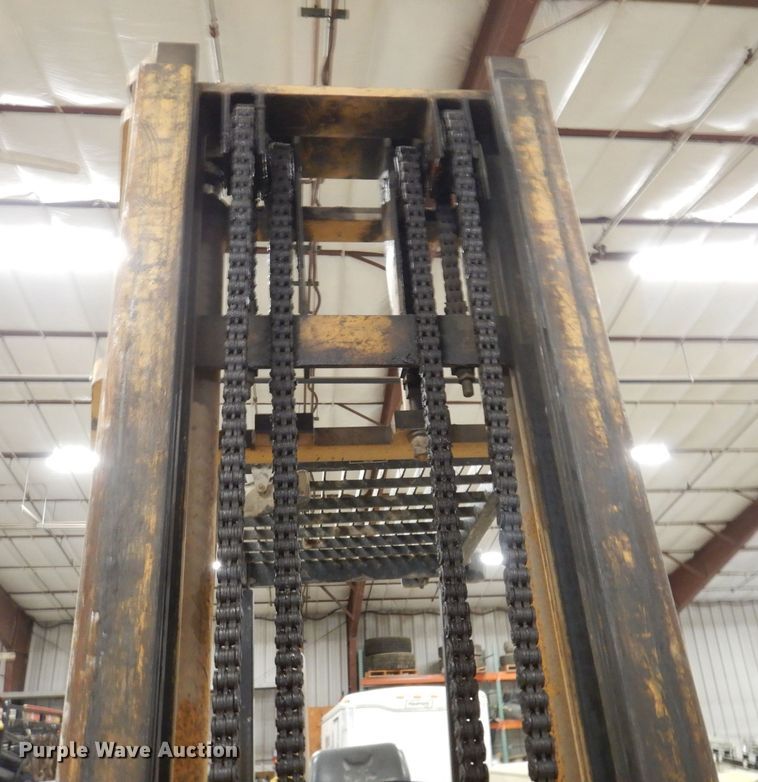 image for item DK5017 1998 John Deere 486E  forklift