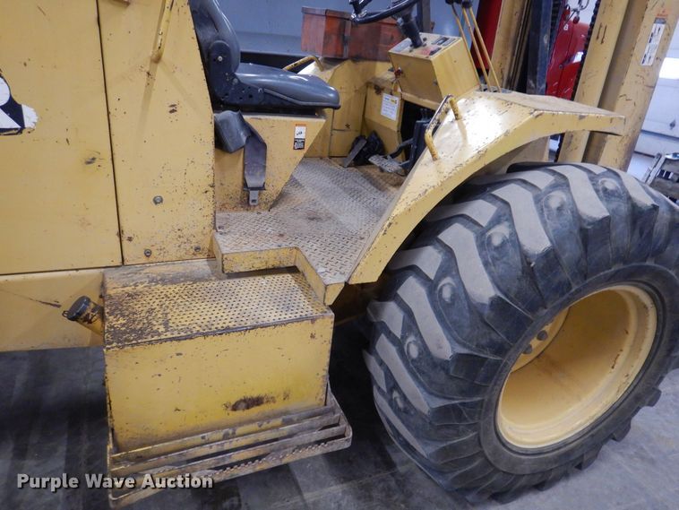 image for item DK5017 1998 John Deere 486E  forklift