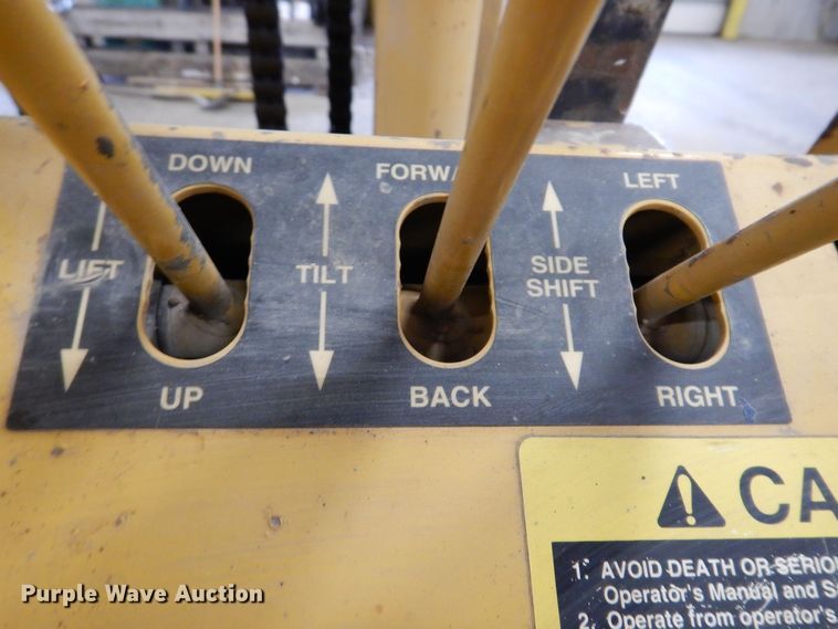 image for item DK5017 1998 John Deere 486E  forklift