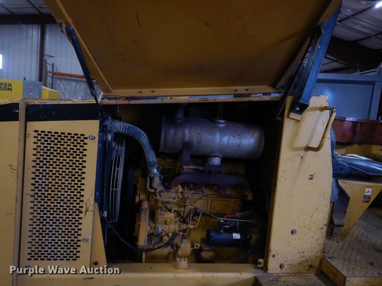 image for item DK5017 1998 John Deere 486E  forklift