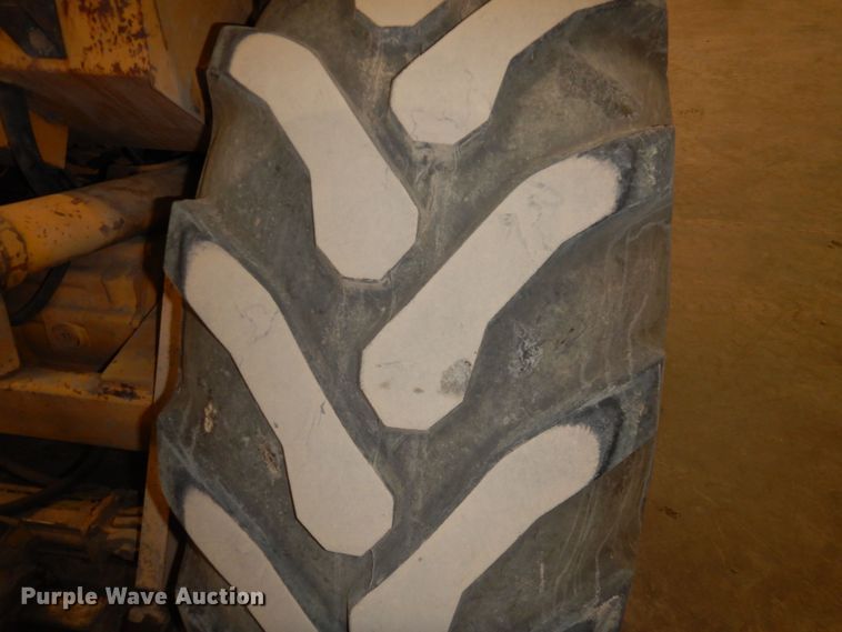 image for item DK5017 1998 John Deere 486E  forklift