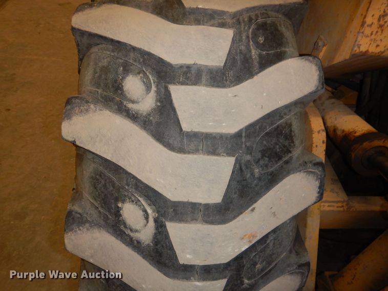 image for item DK5017 1998 John Deere 486E  forklift