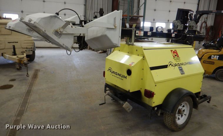 image for item DK5023 2006 Magnum MLT4060KMH  light plant