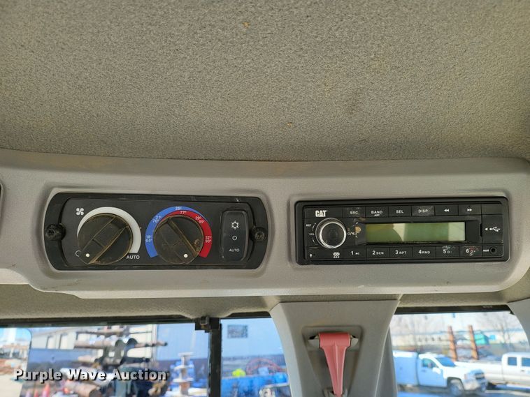 image for item DK5027 2019 Caterpillar 938M  wheel loader