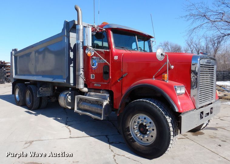 image for item DK5028 2009 Freightliner FLD120  dump truck