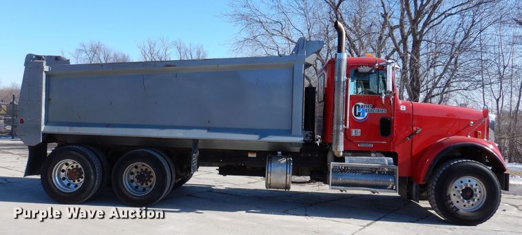 image for item DK5028 2009 Freightliner FLD120  dump truck
