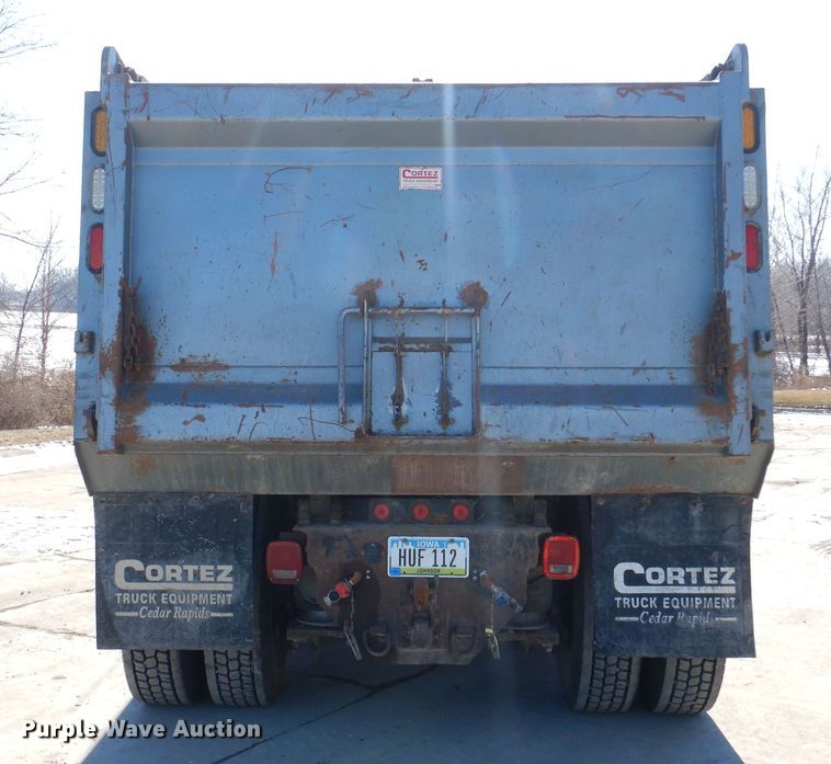 image for item DK5028 2009 Freightliner FLD120  dump truck