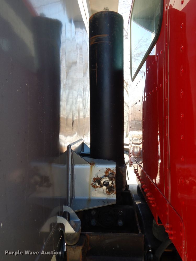 image for item DK5028 2009 Freightliner FLD120  dump truck