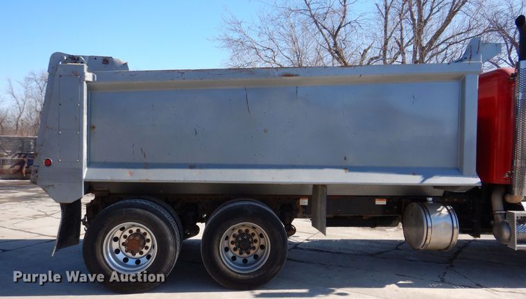 image for item DK5028 2009 Freightliner FLD120  dump truck