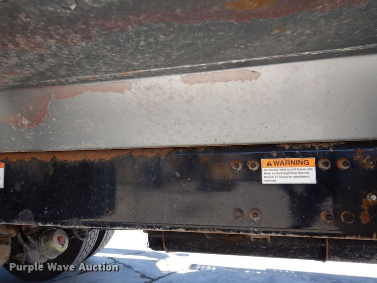 image for item DK5028 2009 Freightliner FLD120  dump truck