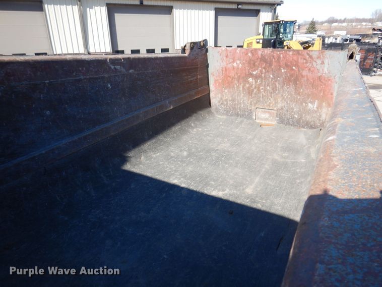 image for item DK5028 2009 Freightliner FLD120  dump truck