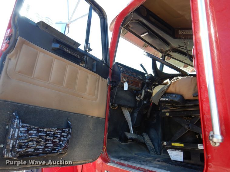 image for item DK5028 2009 Freightliner FLD120  dump truck