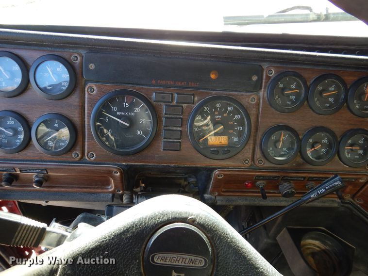 image for item DK5028 2009 Freightliner FLD120  dump truck