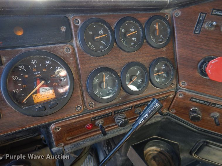 image for item DK5028 2009 Freightliner FLD120  dump truck