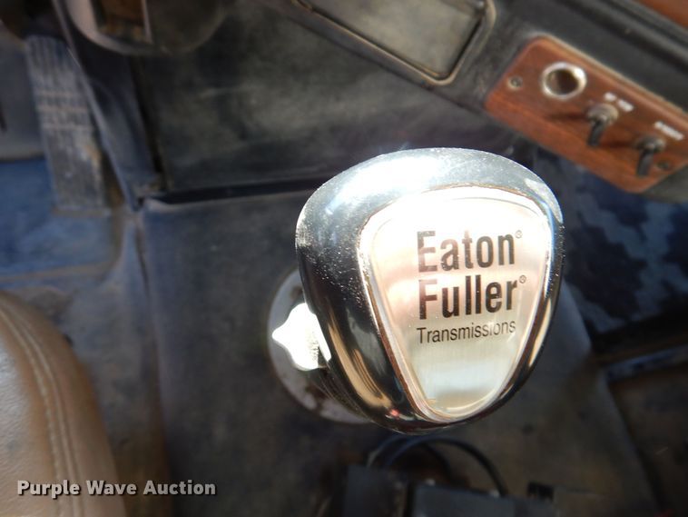 image for item DK5028 2009 Freightliner FLD120  dump truck