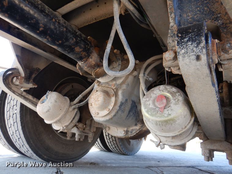 image for item DK5028 2009 Freightliner FLD120  dump truck