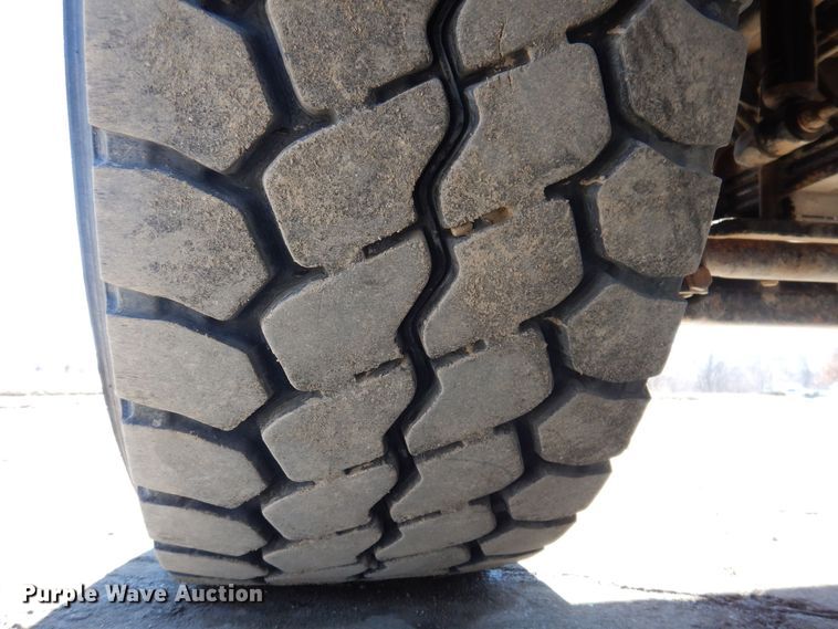 image for item DK5028 2009 Freightliner FLD120  dump truck