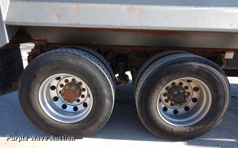 image for item DK5028 2009 Freightliner FLD120  dump truck