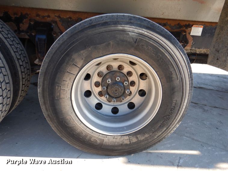 image for item DK5028 2009 Freightliner FLD120  dump truck