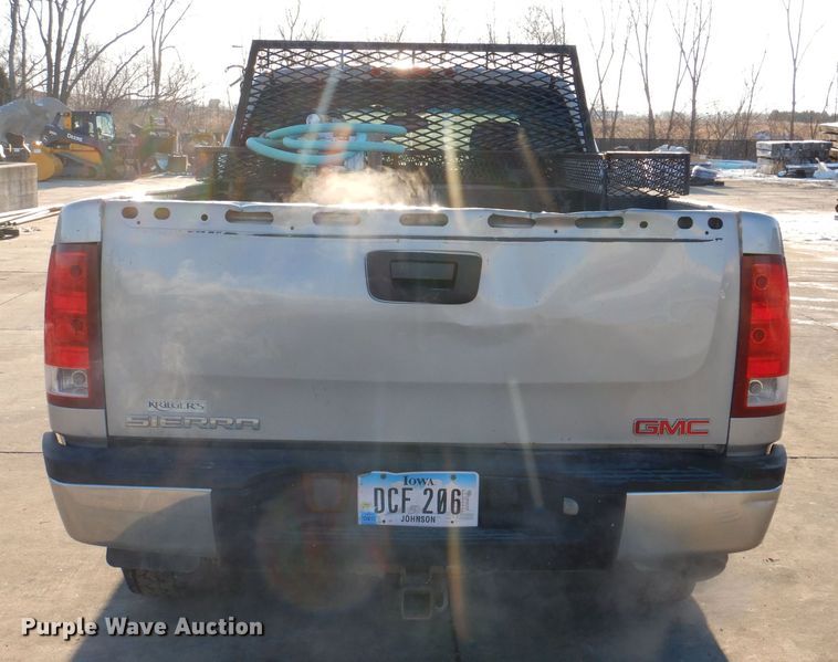 image for item DK5033 2008 GMC Sierra 2500HD  pickup truck