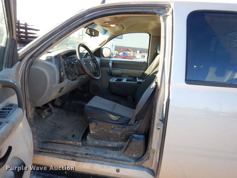 image for item DK5033 2008 GMC Sierra 2500HD  pickup truck