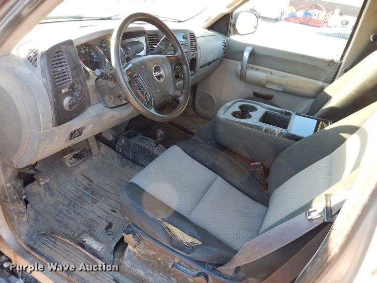 image for item DK5033 2008 GMC Sierra 2500HD  pickup truck