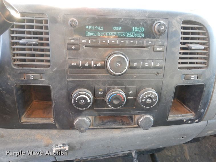 image for item DK5033 2008 GMC Sierra 2500HD  pickup truck