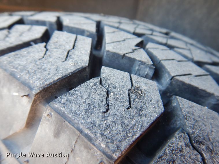 image for item DK5033 2008 GMC Sierra 2500HD  pickup truck