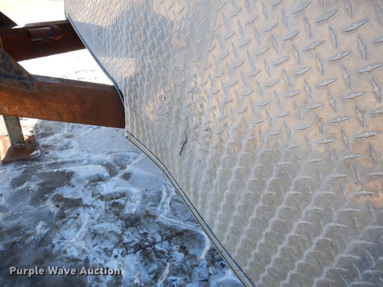 image for item DK5034 2002 United Express  enclosed cargo trailer with lube system