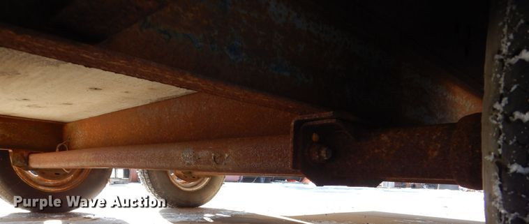 image for item DK5034 2002 United Express  enclosed cargo trailer with lube system