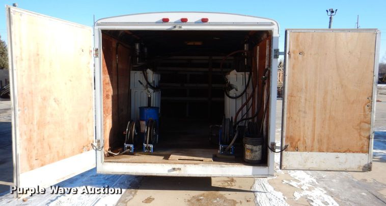 image for item DK5034 2002 United Express  enclosed cargo trailer with lube system