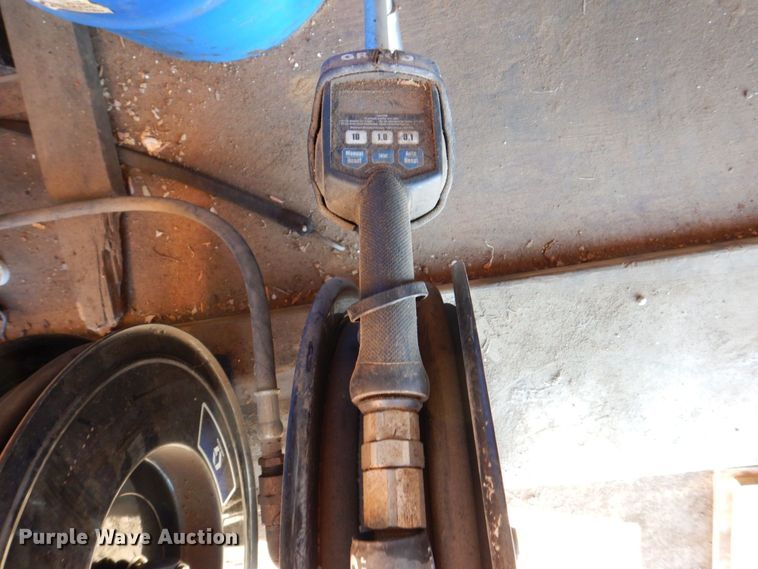 image for item DK5034 2002 United Express  enclosed cargo trailer with lube system