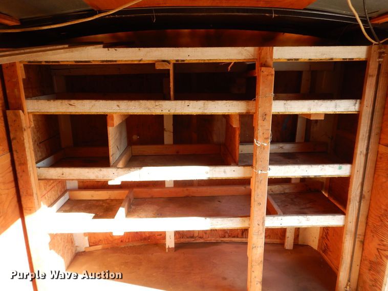 image for item DK5034 2002 United Express  enclosed cargo trailer with lube system