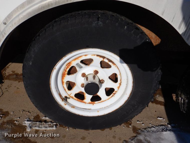 image for item DK5034 2002 United Express  enclosed cargo trailer with lube system