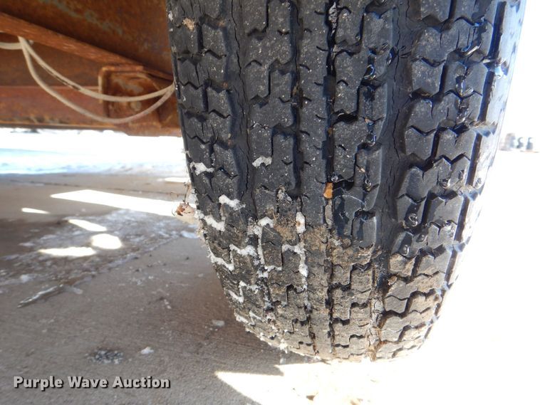 image for item DK5034 2002 United Express  enclosed cargo trailer with lube system